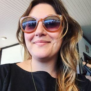 Meet your Posher, Lenore